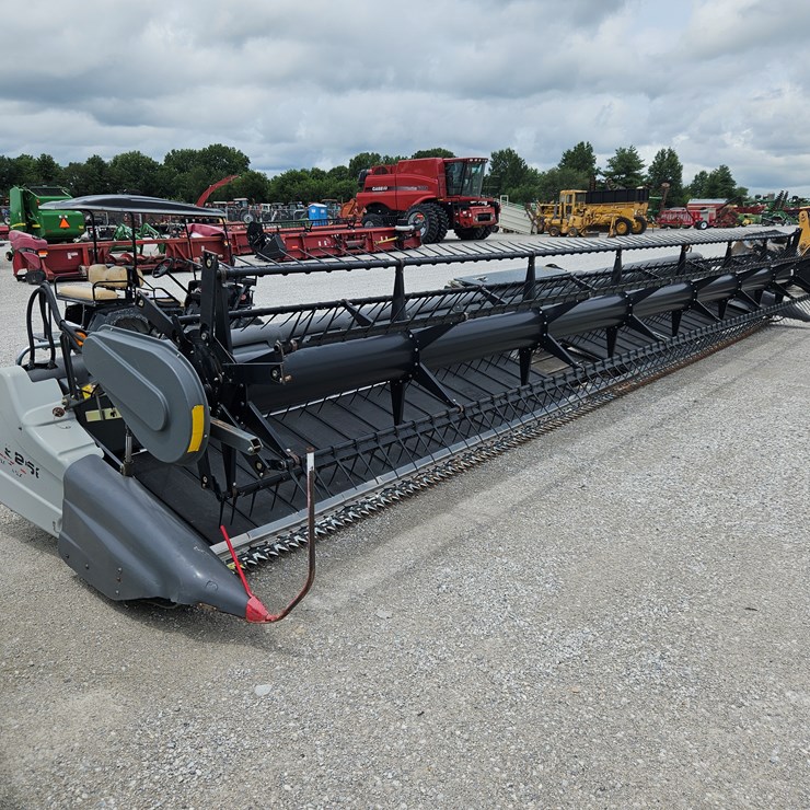 2014 GLEANER 9250