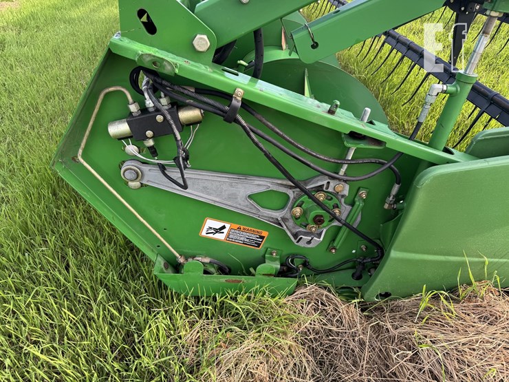 2010-john-deere-635f-image-4