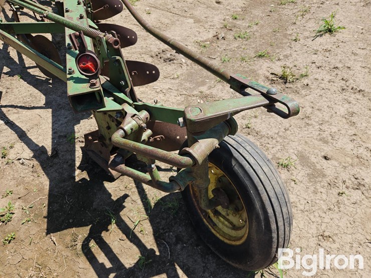 john-deere-5-image-17