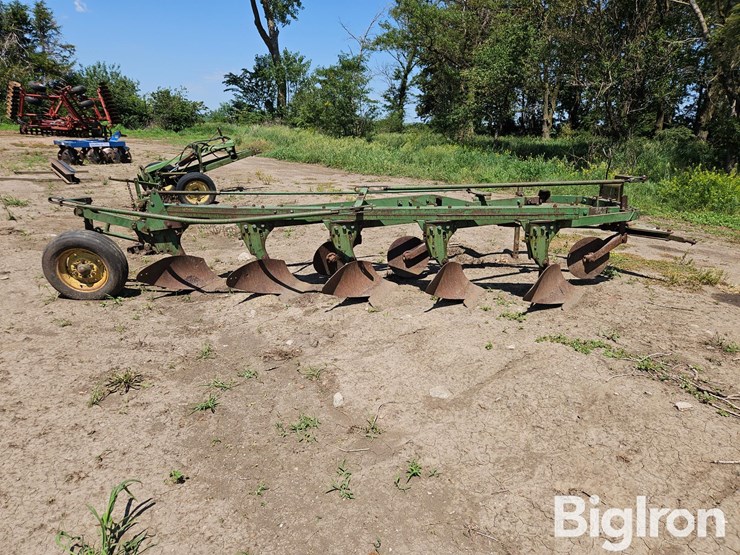 john-deere-5-image-2