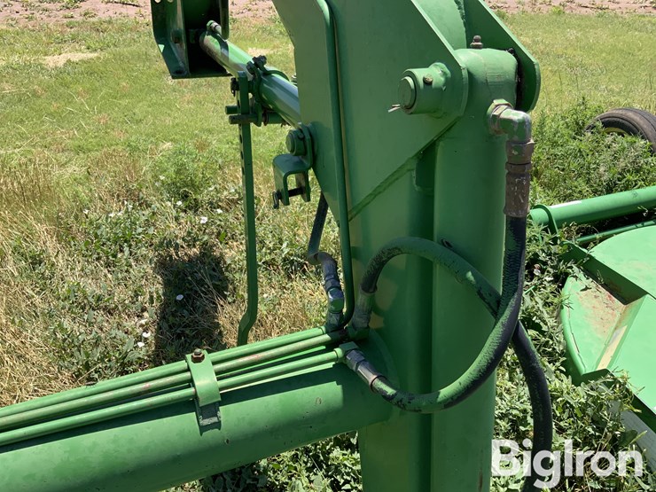 john-deere-146-image-12