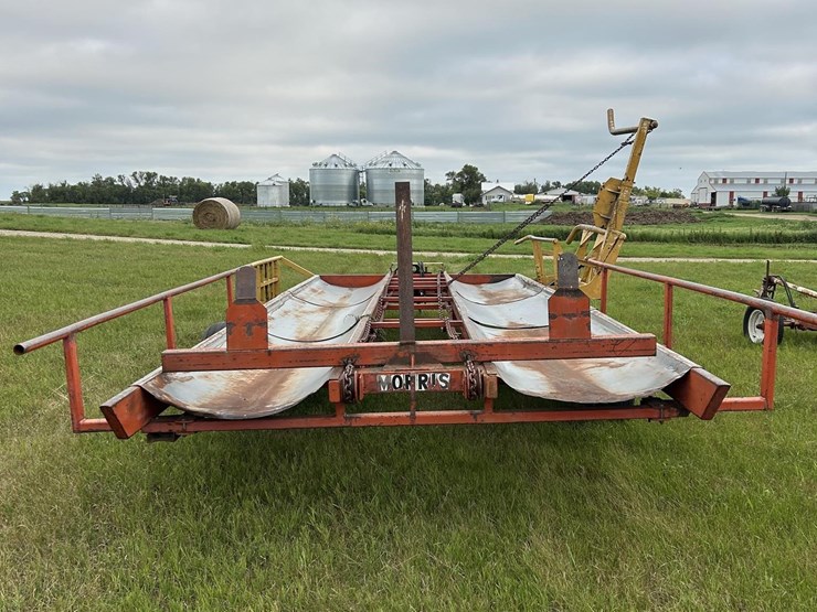 morris-8-bale-mover-258-image-4