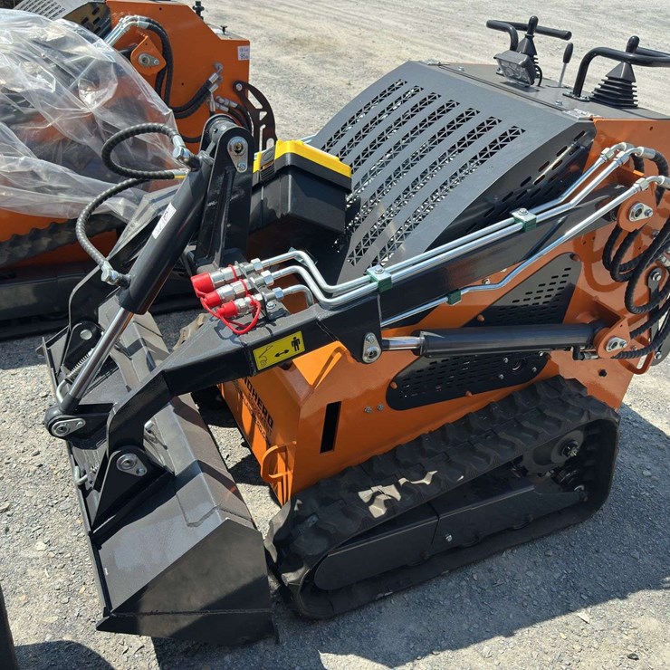 2024 Landhero Mini Skid Steer Loader