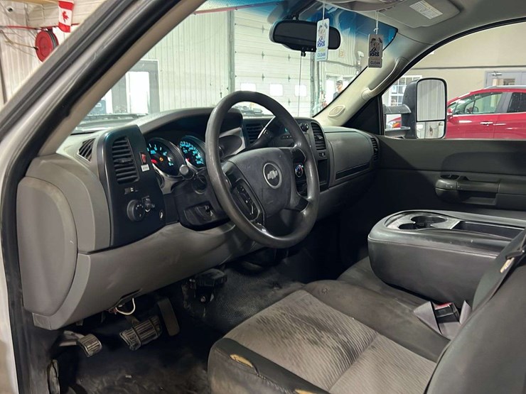 2008-chevrolet-silverado-3500hd-image-18