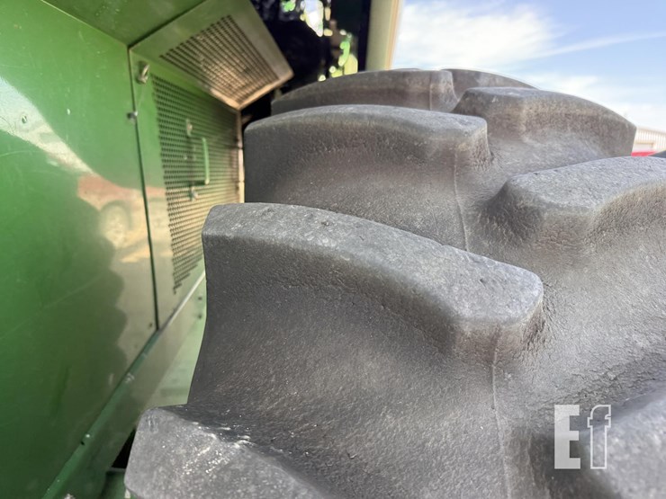 2002-john-deere-9560-sts-image-34