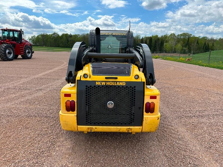 2018-new-holland-l228-image-5