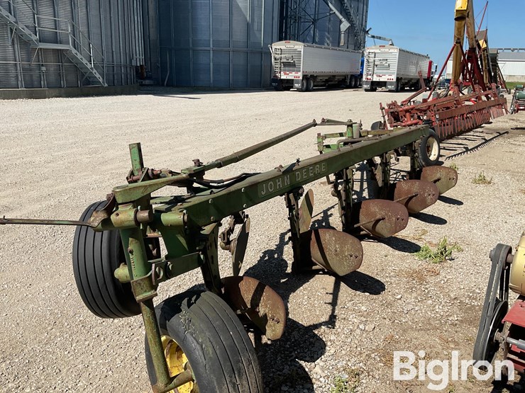 john-deere-1350-1450-image-3