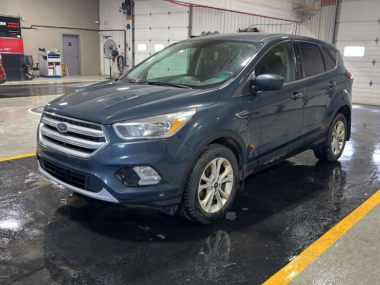 2019-ford-escape-image-1
