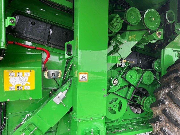 2011-john-deere-9770-sts-image-41