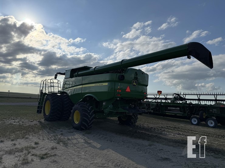 2021-john-deere-s780-image-5