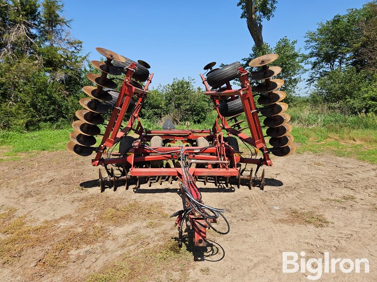 case-ih-3950-image-13