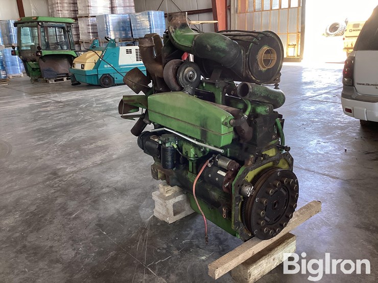 john-deere-6466-image-1