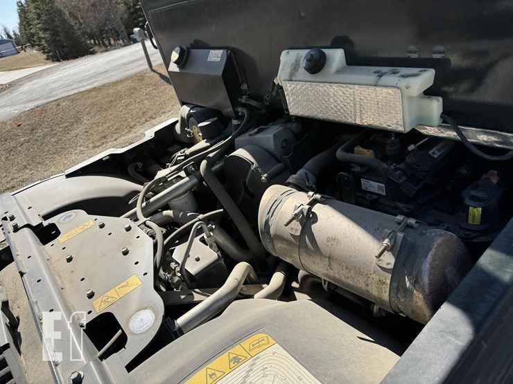 2022-bobcat-toolcat-uw56-image-37