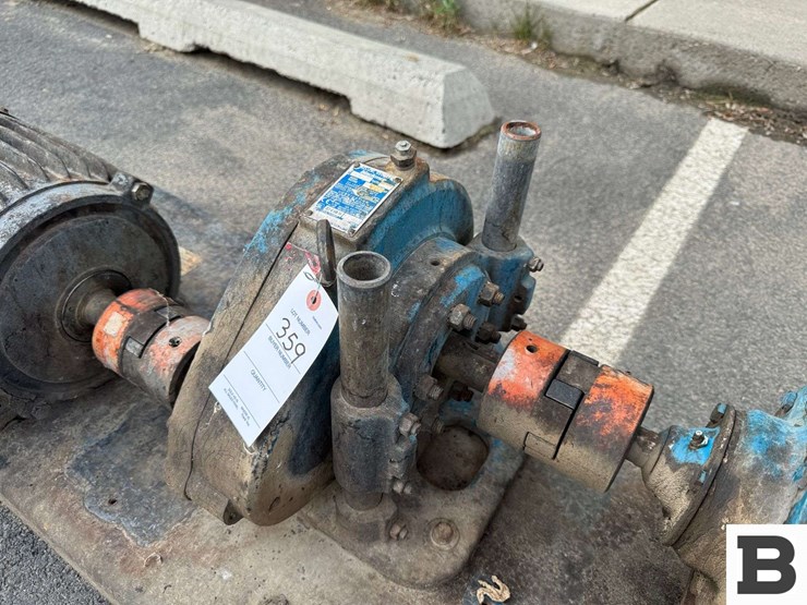 water-pump-with-motor-image-3