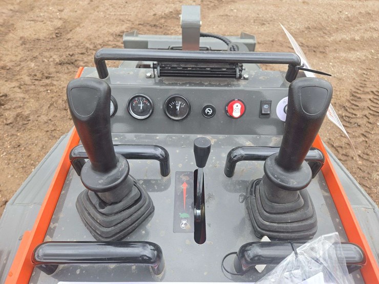 2024-hrc700-hurricane-mini-skid-steer-image-9