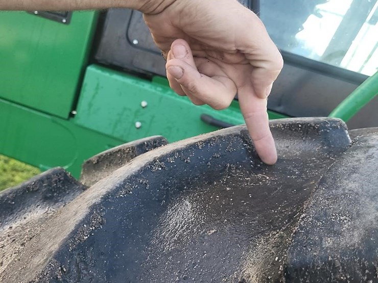 2013-john-deere-r450-image-16