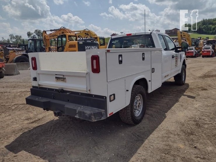 2019-ford-f350-image-32