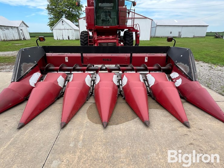 2000-case-ih-1063-image-2