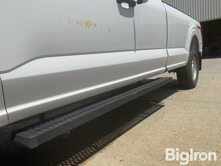 2023-ford-f150-xl-image-17