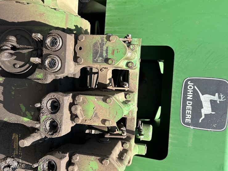 1977-john-deere-8630-image-24