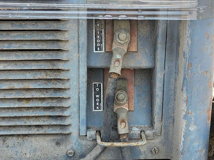 lincoln-idealarc-arc-welder-image-5