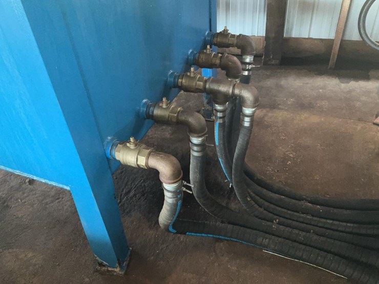 #122-•-hydraulic-lines,-pumps-and-tank-image-30