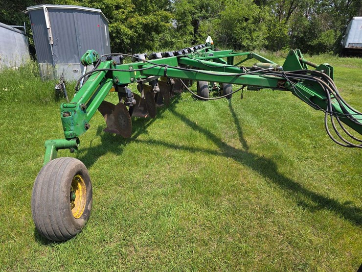 john-deere-3710-image-24