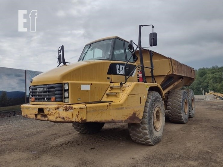 caterpillar-740-image-41