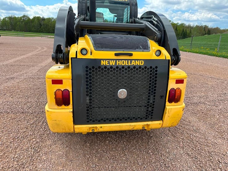 2018-new-holland-l228-image-22