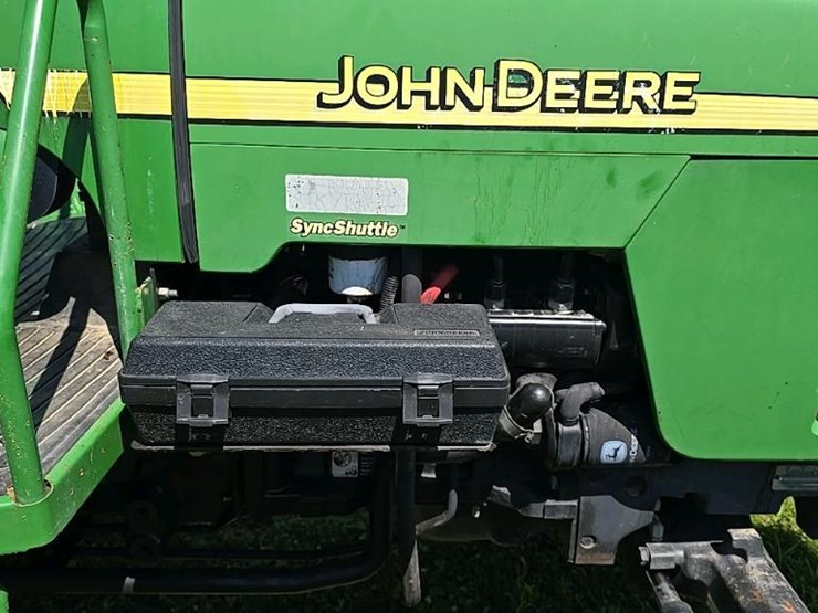 2005-john-deere-5320-image-36