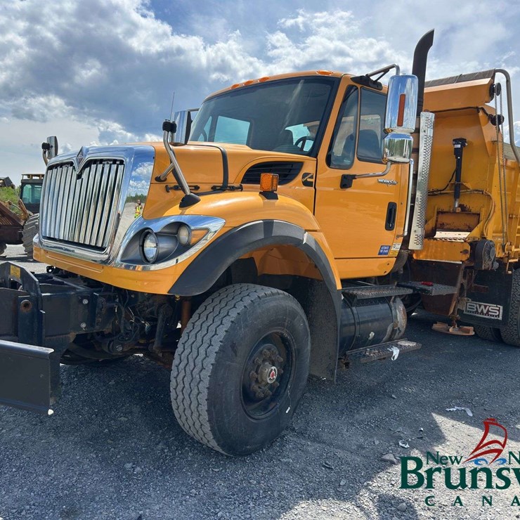 2009 INTERNATIONAL 7600