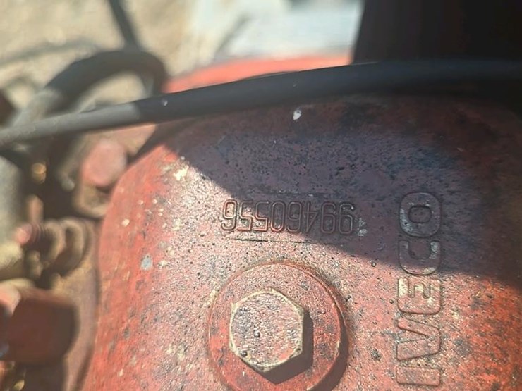 #146-•-iveco-power-unit-with-air-compressor-and-generator-image-21