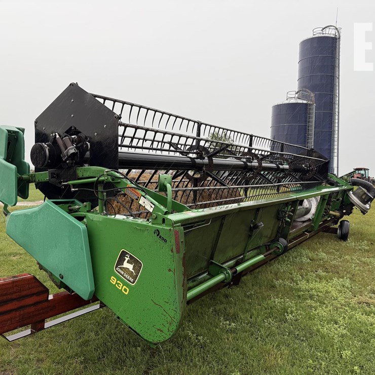 JOHN DEERE 930