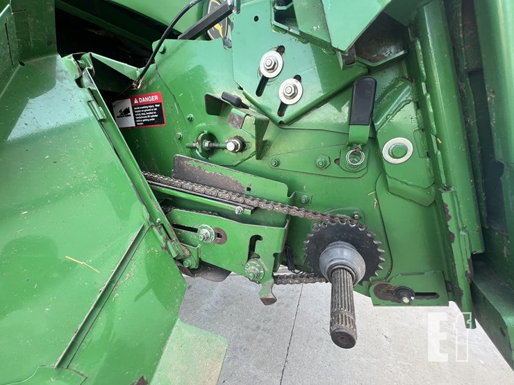 2004-john-deere-9660-sts-image-60