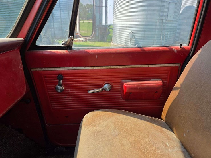 1970-chevrolet-c50-image-31