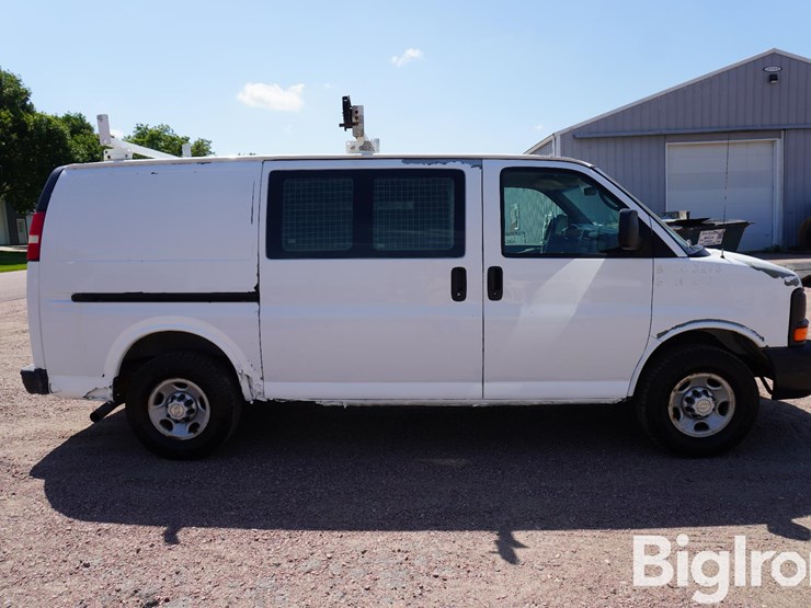 2007-chevrolet-express-2500-image-4