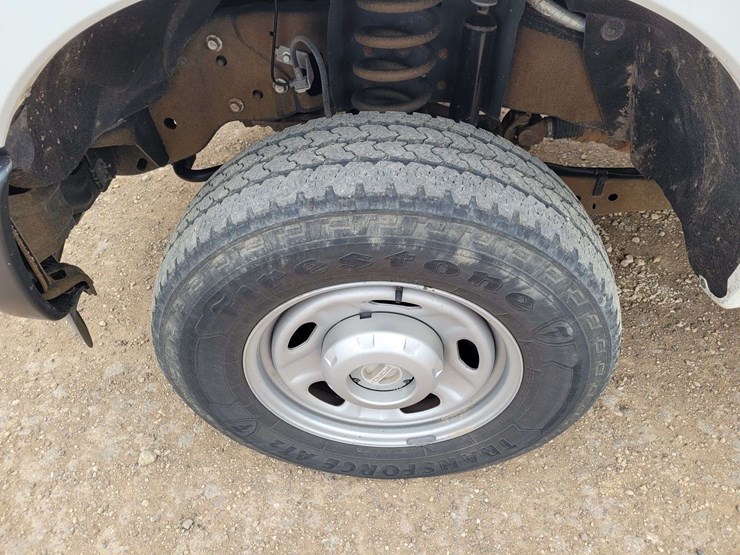 2011-ford-f350-image-16