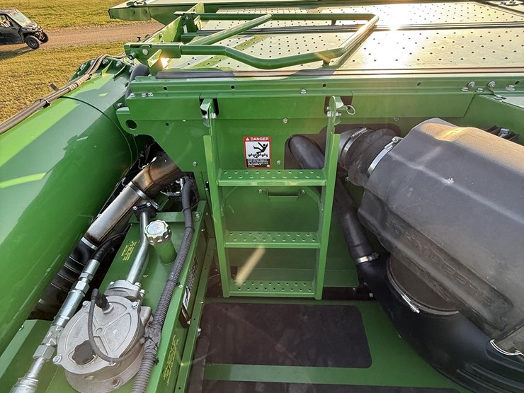 2021-john-deere-s780-image-56