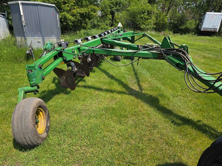 john-deere-3710-image-4