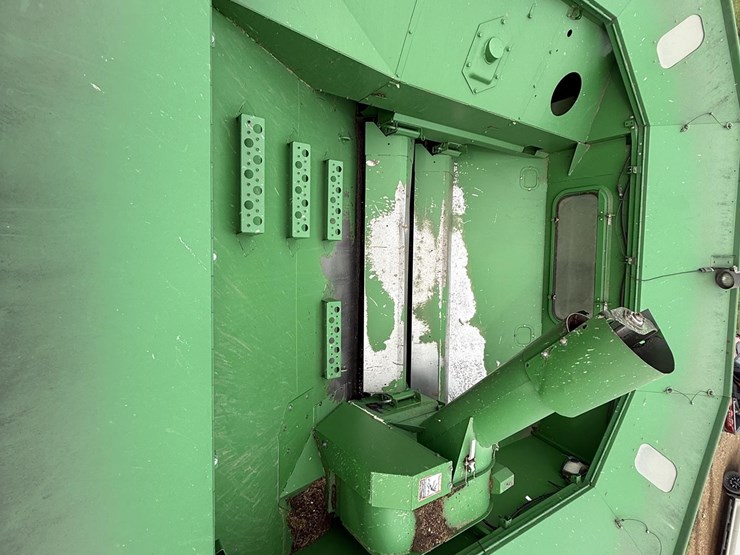 2001-john-deere-9750-image-34