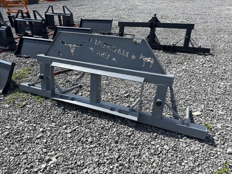 skid-steer-double-bale-spear-image-2