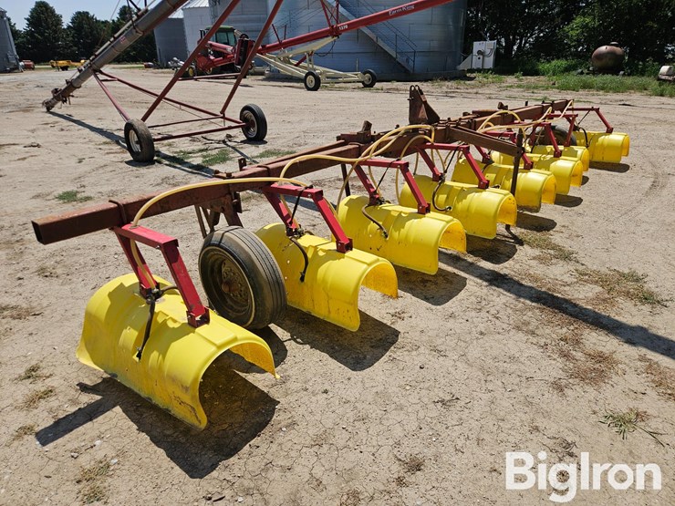 3-pt-hooded-row-crop-sprayer-image-7