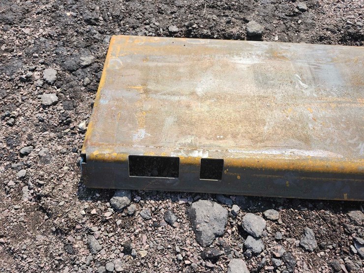 solid-full-weldable-quick-attach-blank-plate-image-3