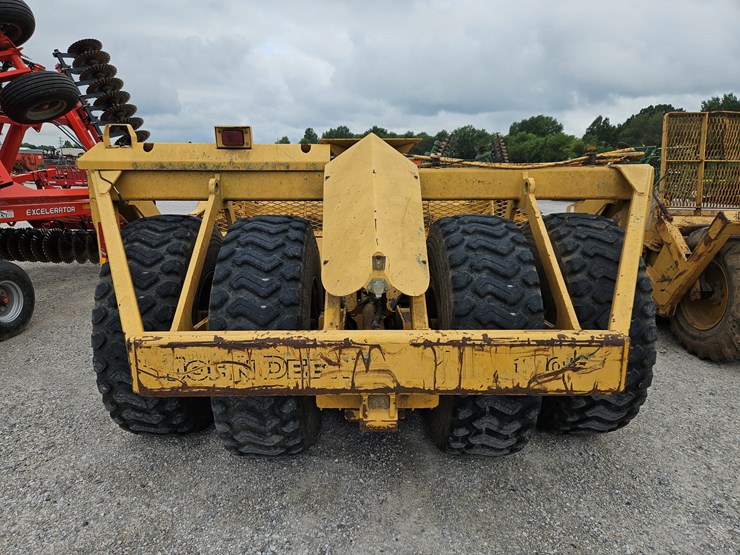 deere-1810e-image-8