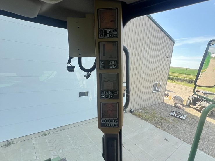 2004-john-deere-9660-sts-image-50