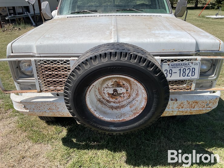 1976-chevrolet-custom-deluxe-20-image-9