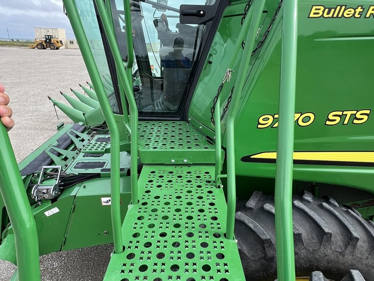 2008-john-deere-9770-sts-image-36