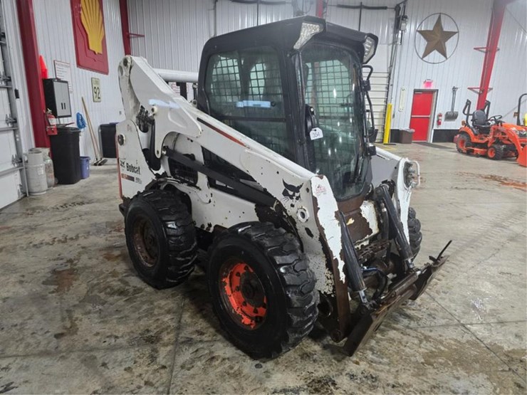 2013-bobcat-s750-image-7