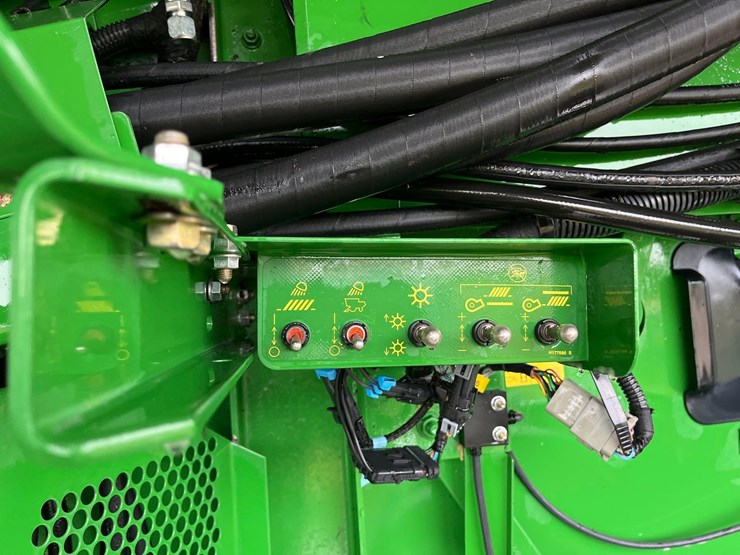 2011-john-deere-9770-sts-image-20