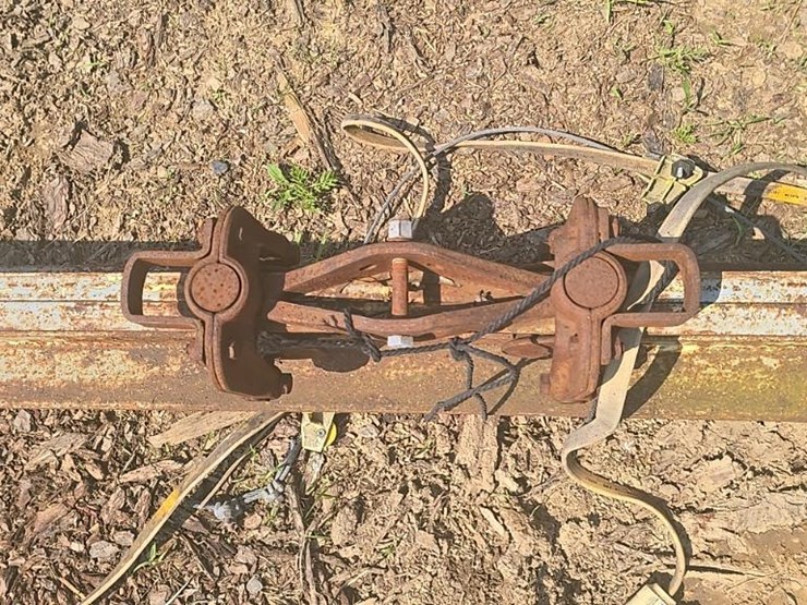 #144-•-hoist-track-image-17